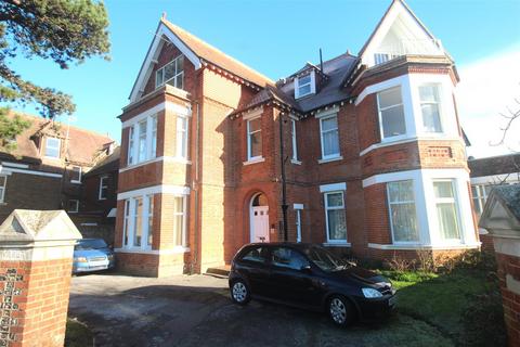 1 bedroom flat for sale, Wilbury House, Littlehampton BN17