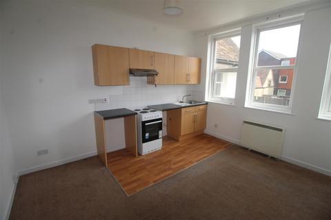 1 bedroom flat for sale, Wilbury House, Littlehampton BN17