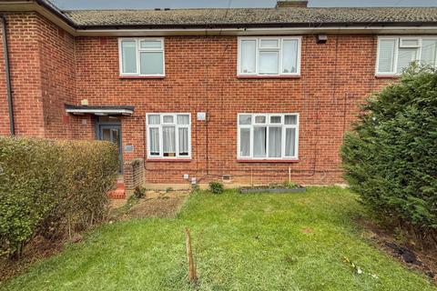 1 bedroom flat for sale, Ellesborough Close, South Oxhey, Watford, WD19