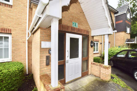 15 Ferndown Close, Beggarwood, Basingstoke, RG22 4SE