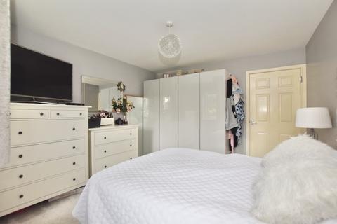 15 Ferndown Close, Beggarwood, Basingstoke, RG22 4SE
