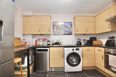 15 Ferndown Close, Beggarwood, Basingstoke, RG22 4SE