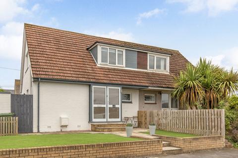 37 Forth View, West Barns, Dunbar, EH42 1TZ