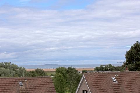 37 Forth View, West Barns, Dunbar, EH42 1TZ