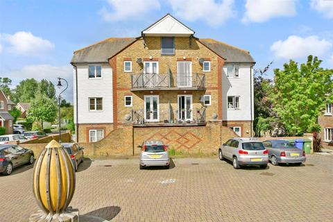 2 bedroom flat for sale, Mansfield Drive, Iwade, Kent