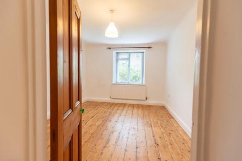 2 bedroom flat to rent, Ashgrove Road, Redland, BS6