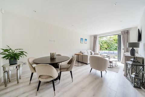 2 bedroom apartment for sale, Packhorse Road, Gerrards Cross, Buckinghamshire, SL9