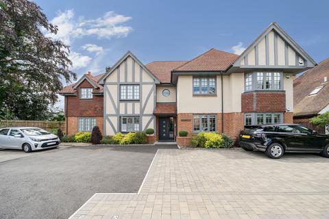 2 bedroom apartment for sale, Packhorse Road, Gerrards Cross, Buckinghamshire, SL9