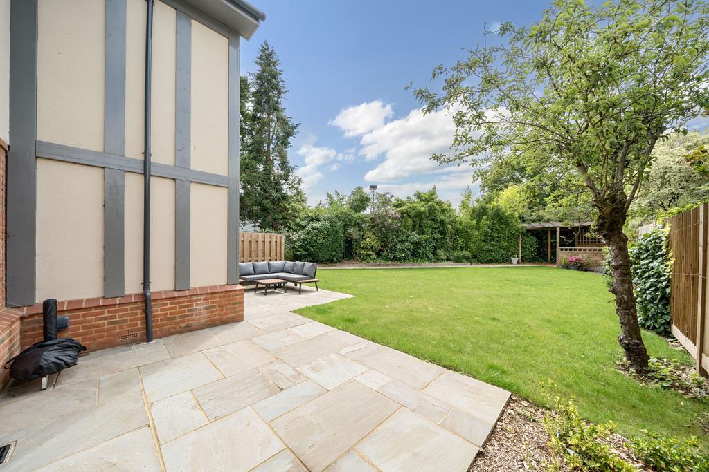 Pation & Garden