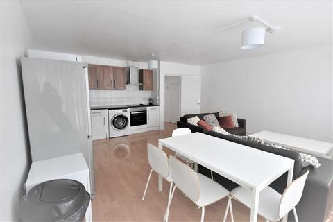 4 bedroom maisonette to rent, Chiswick Terrace, Chiswick