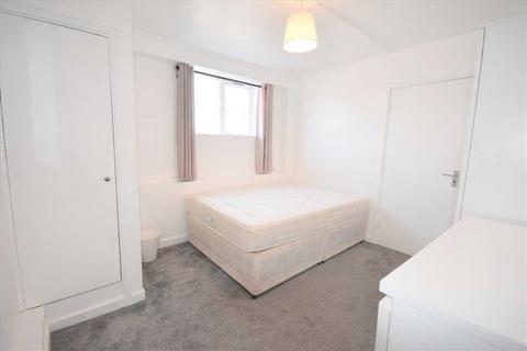 4 bedroom maisonette to rent, Chiswick Terrace, Chiswick