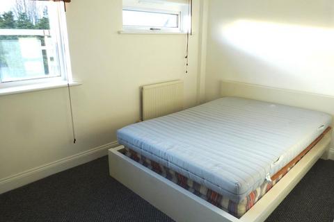 1 bedroom flat to rent, Shaw House, Tottenham, N17