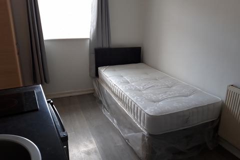 Studio to rent, 2a, London, E13