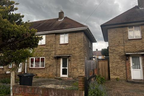 5 Chiltern Road, Ilford, IG2 7JR