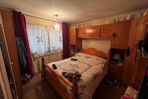 5 Chiltern Road, Ilford, IG2 7JR