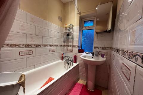 5 Chiltern Road, Ilford, IG2 7JR