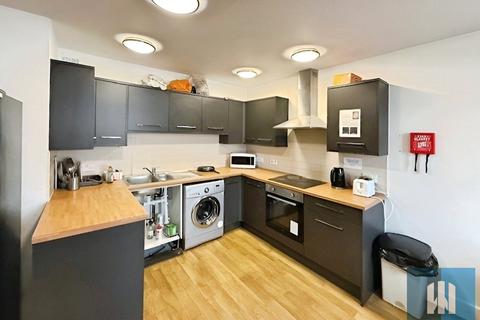 1 bedroom in a house share to rent, Ray Street, Huddersfield, HD1