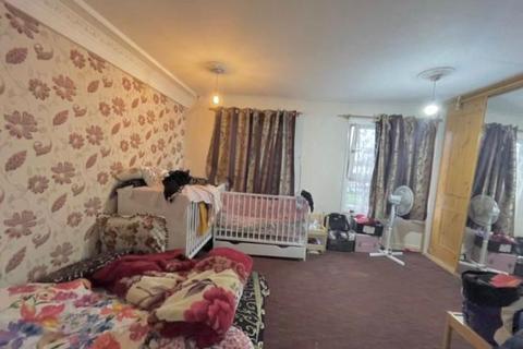 50 Redwood Estate, Hounslow, TW5 9PN