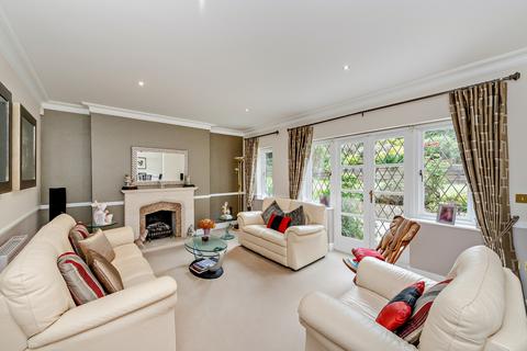 2 Hillpoint, Loudwater, Rickmansworth, WD3 4HW