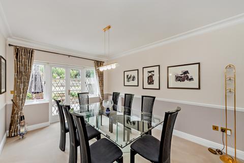 2 Hillpoint, Loudwater, Rickmansworth, WD3 4HW
