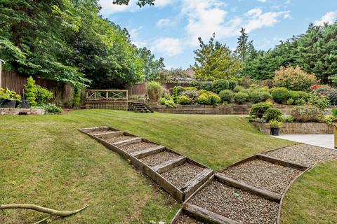 2 Hillpoint, Loudwater, Rickmansworth, WD3 4HW