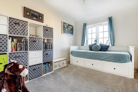 4 bedroom terraced house for sale, Swindon,  Wiltshire,  SN3