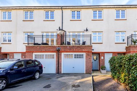 4 bedroom terraced house for sale, Swindon,  Wiltshire,  SN3