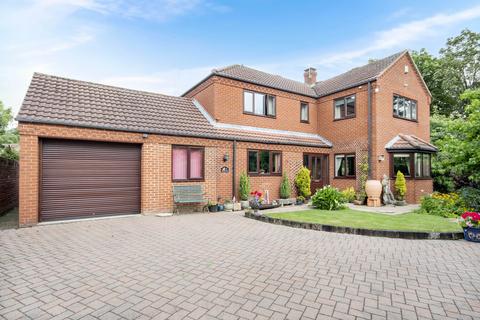 4 bedroom detached house for sale, Church View, Beckingham, Doncaster
