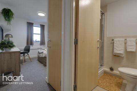1 bedroom in a flat share to rent, West Street, Coventry