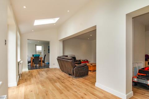 92 Castleview Road, Chiseldon, Swindon, SN4 0NT