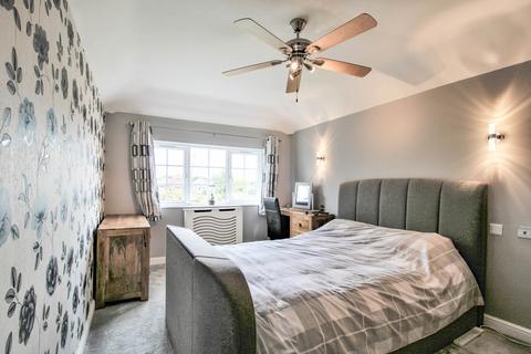 92 Castleview Road, Chiseldon, Swindon, SN4 0NT