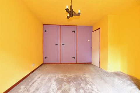 21 Chestnut Drive, Sturry, Canterbury, CT2 0NB