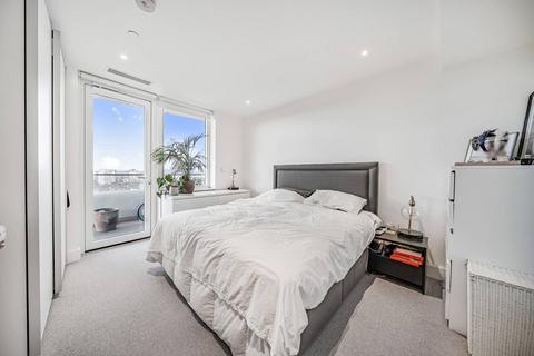 2 bedroom flat for sale, Lombard Wharf, Lombard Road, Battersea, London, SW11