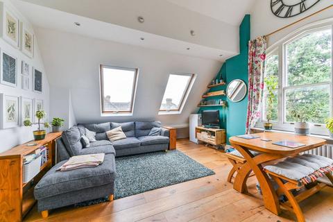 Flat 4, 1 Hamlet Road, London, SE19 2AP