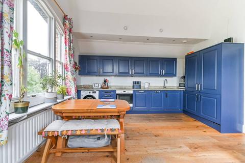 Flat 4, 1 Hamlet Road, London, SE19 2AP