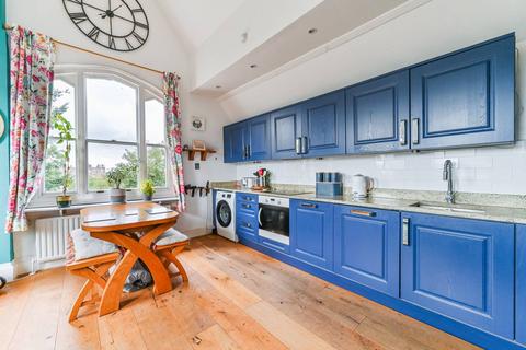 Flat 4, 1 Hamlet Road, London, SE19 2AP
