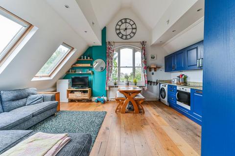 Flat 4, 1 Hamlet Road, London, SE19 2AP