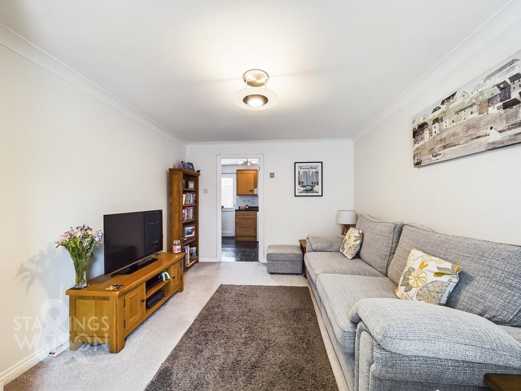 Dalbier Close, Dussindale, Norwich 2 bed terraced house for sale £225,000