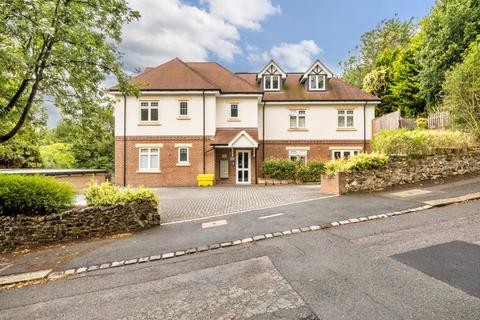 2 bedroom apartment for sale, Hawthorne Court, Woodcote Valley Road, West Purley