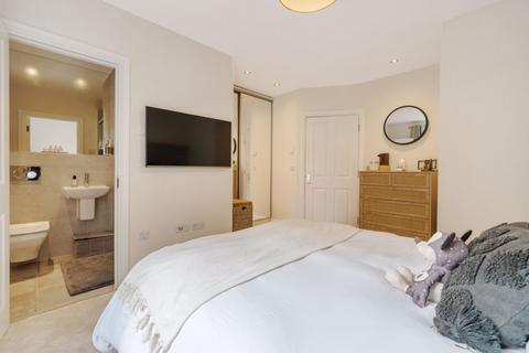 Flat 2, Hawthorne Court, 62 Woodcote Valley Road, Purley, CR8 3BD