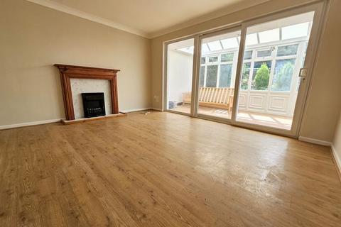 14 High Park Close, Bideford, EX39 3HJ