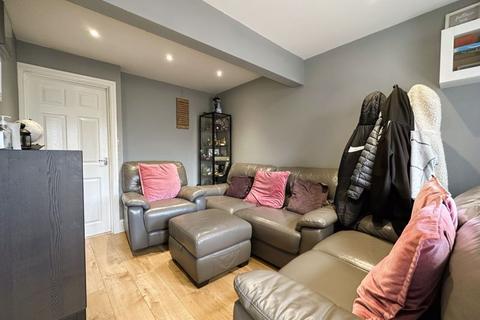 3 bedroom semi-detached house for sale - Franchise Street, Wednesbury