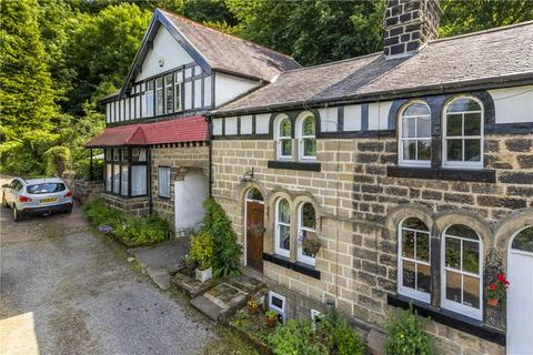 2 bedroom terraced house for sale, Sandy Lobby, Pool in Wharfedale, Otley, West Yorkshire, LS21
