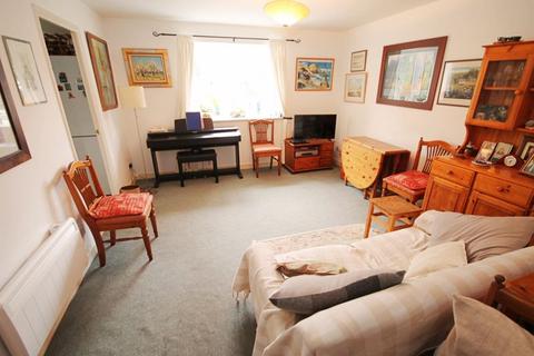 100 Brindley Close, Wembley, HA0 1BT
