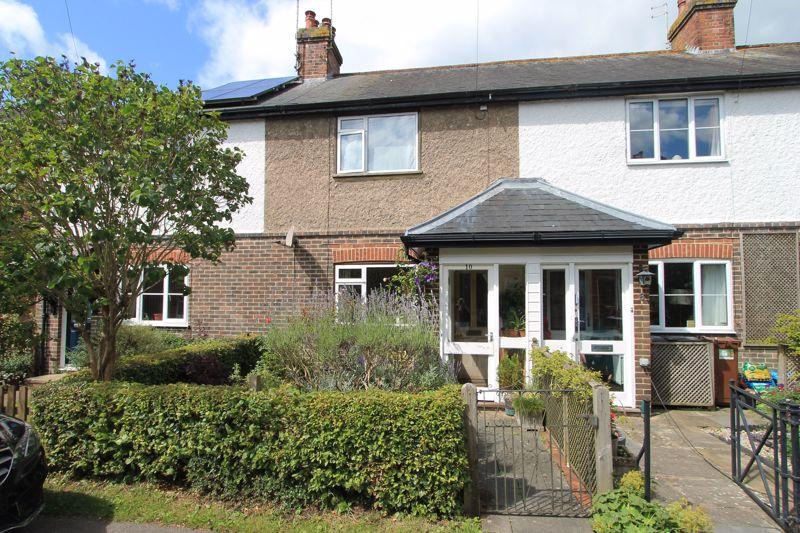 Street, Wadhurst 3 bed terraced house £350,000