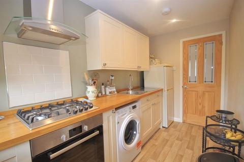 27 Dacre Close, Greenford, UB6 9UQ