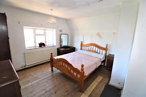1 Abbots Road, Pershore, WR10 1LL