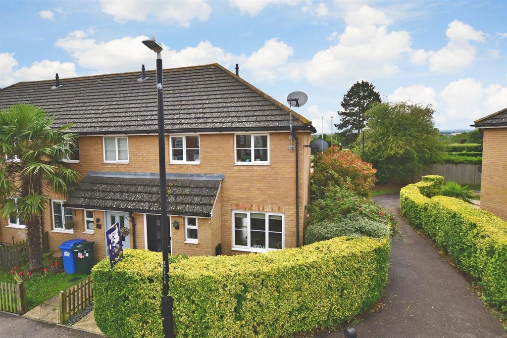 Monarch Drive, Kemsley, Sittingbourne, Kent 3 bed end of terrace house