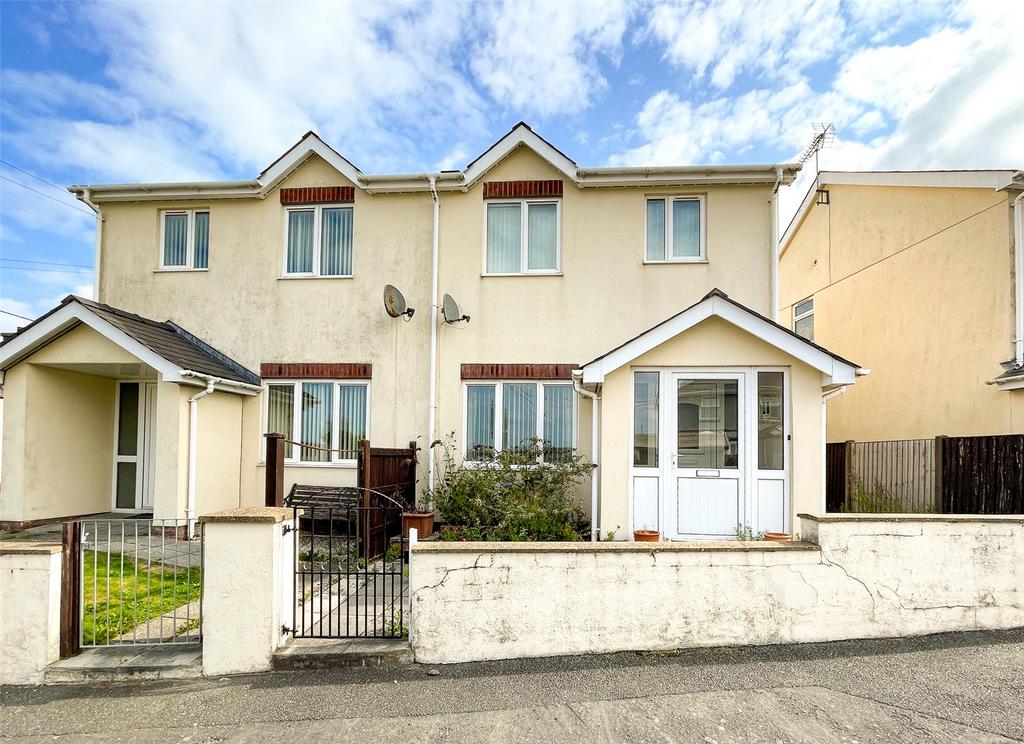 Ffordd Penmynydd, Llanfairpwll, Isle of Anglesey, LL61 3 bed semi