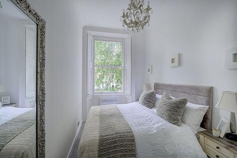 1 bedroom flat for sale, Rutland Gate, Knightsbridge,, London, SW7